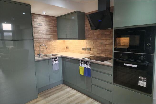 2 bed Apartment for sale Image 5