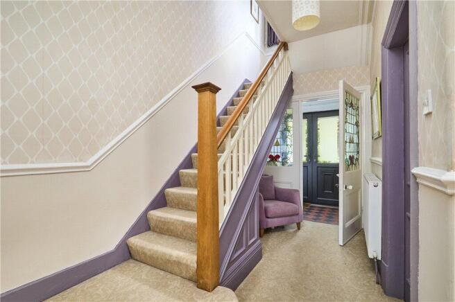 6 bed Semi-Detached for sale Image 9