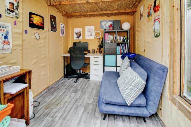 Photo 15