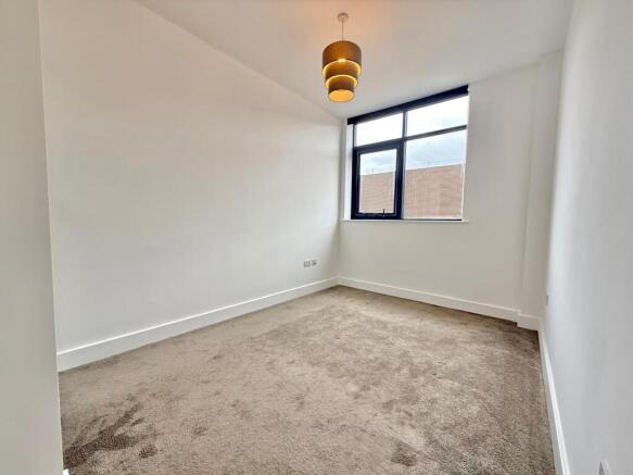 2 bed Flat to rent Image 8