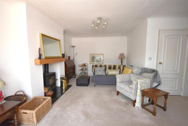 Pine Tree Avenue, Prenton photo 4