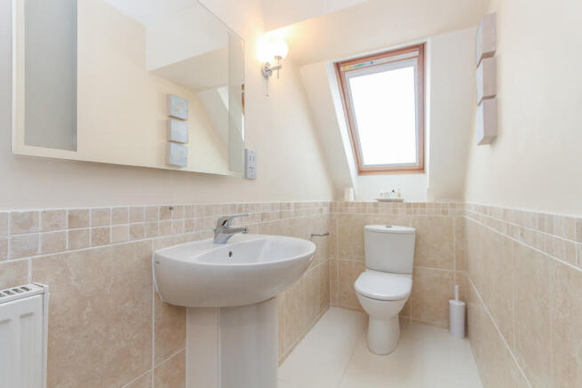 En Suite To Maste...