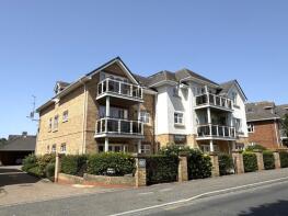 4, 60 The Scarletts, Whitefield Road, New Milton BH25 6FA
