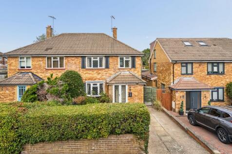 Perry Mead, Bushey, WD23