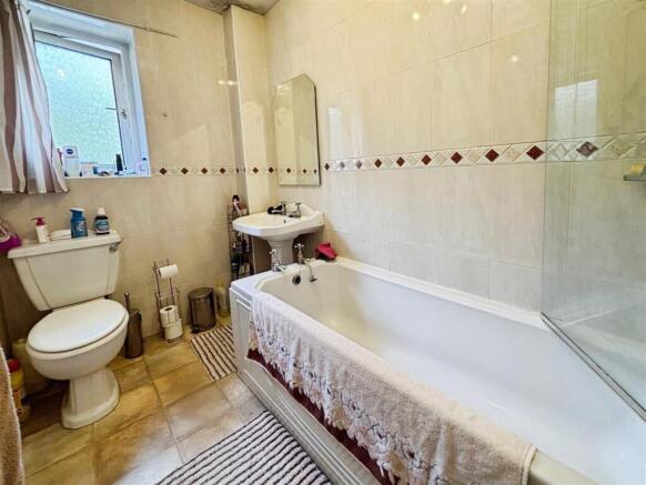 2 bed Terraced for sale Image 10