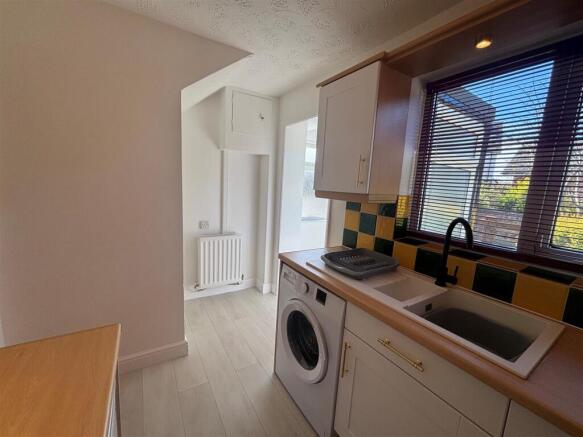 kitchen1.jpg
