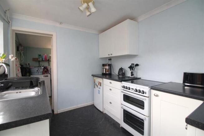 kitchen .jpg