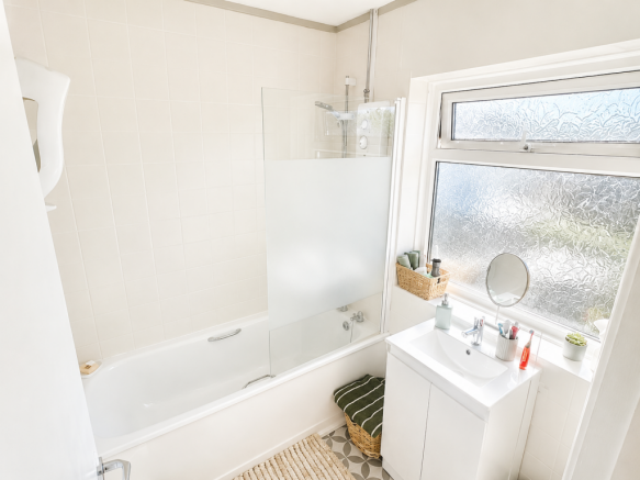 3 bed Terraced for sale Image 8