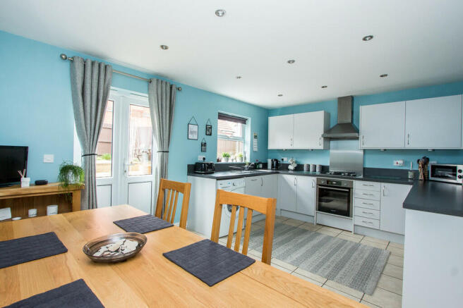 Kitchen/Dining Ro...