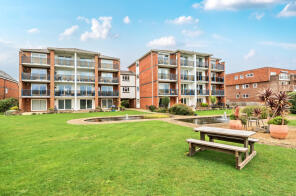 Flat 14, 390 St Catherines Court, Sea Front, Hayling Island PO11 0BB