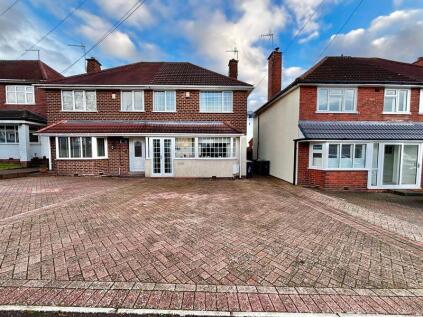 Leighton Close, Great Barr, Birmingham B43 7HY