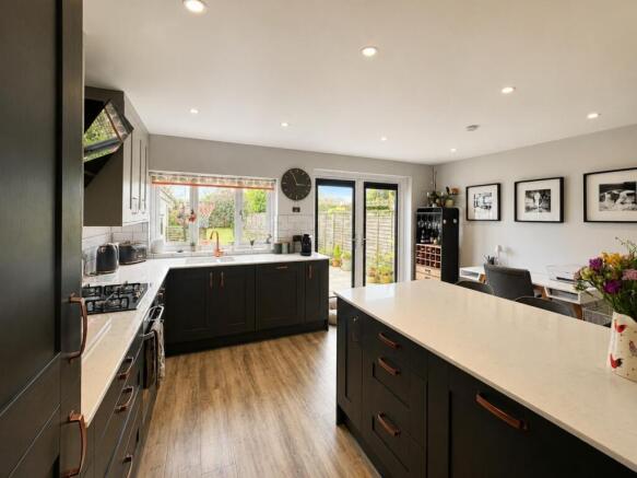 4 box road Av - kitchen..jpeg