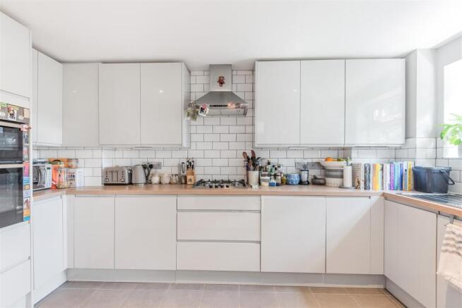 5 Drummond Court - Kitchen.jpg