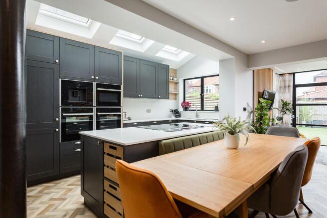 6 bed Terraced for sale Image 10