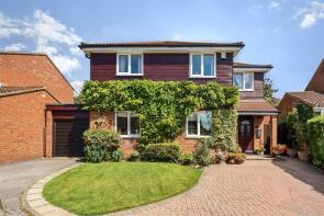 19, Loosen Drive, Maidenhead SL6 3UR