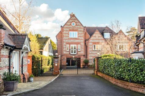 Florence Court, Wilton, SP2