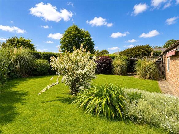 2 bed Link Detached House for sale Image 8