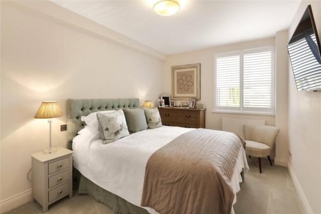 Valiant House, Vicarage Crescent, Battersea, London, SW11 photo 2