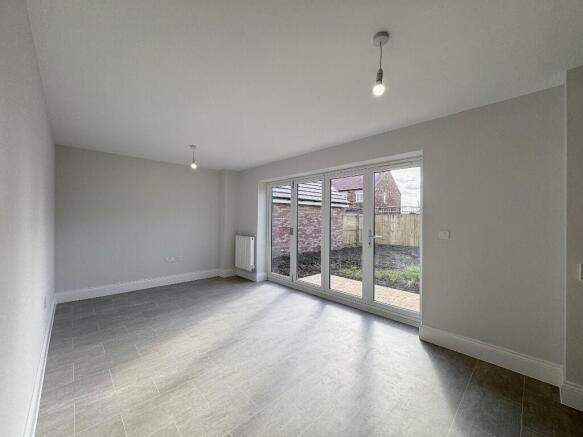 4 bed Detached for sale Image 4
