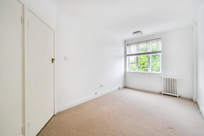 Balham High Road, Balham, London, SW17 photo 4
