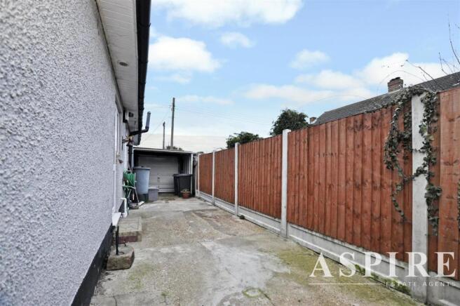 Aspire Estate Agents Benfleet 1.jpg