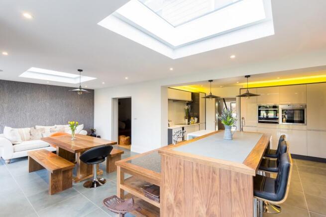 Kitchen/Dining/Famil