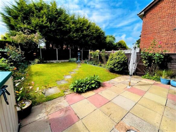 garden2.jpg