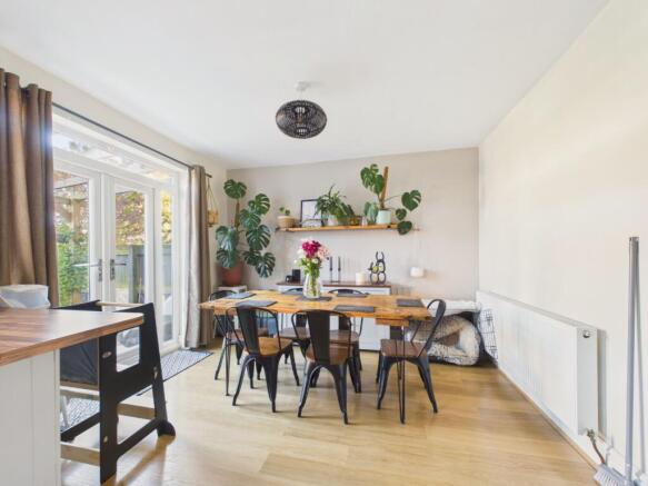 3 bed Semi-Detached for sale Image 5