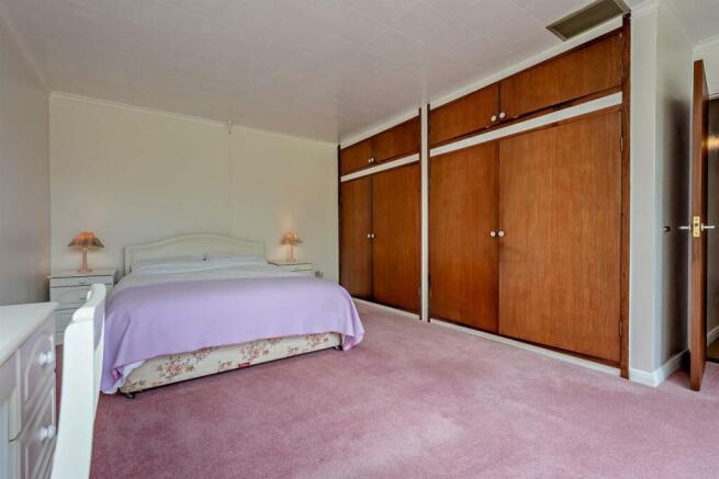 8596096-interior10-800.jpg