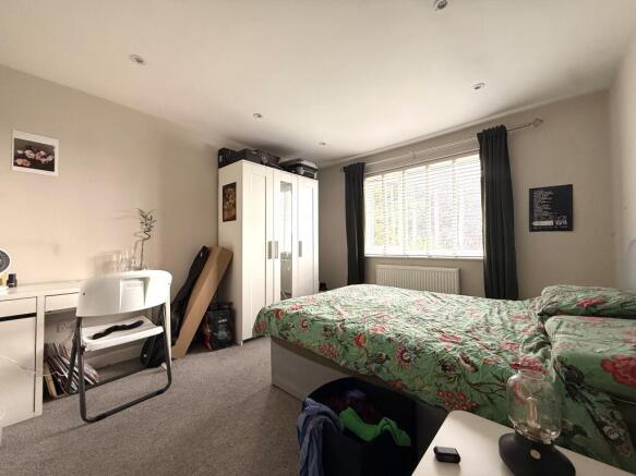3 bed House to rent Image 7