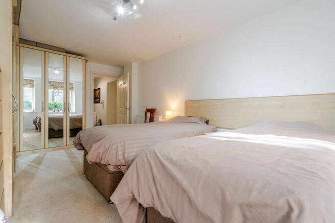 1 bed Apartment for sale Image 12