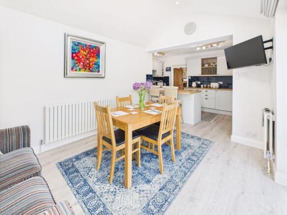 Dining kitchen