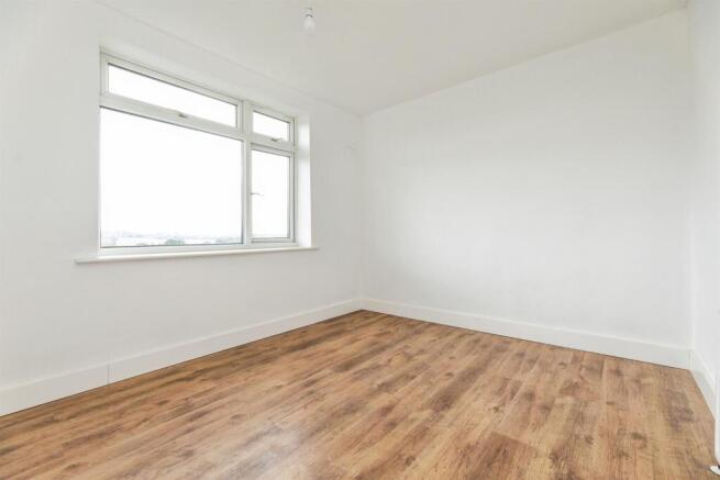 3 bed Semi-Detached for sale Image 10