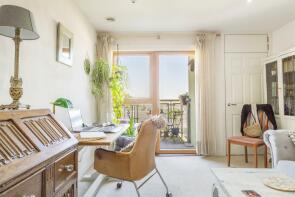 Flat 48, Ducrow Court, Backfields, St Pauls, Bristol BS2 8AQ