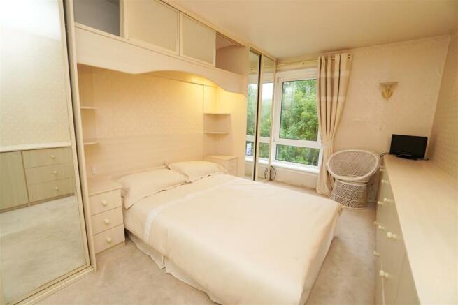 bedroom(1).jpg