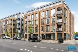 Flat 10, 888, High Road, North Finchley, London N12 9RG