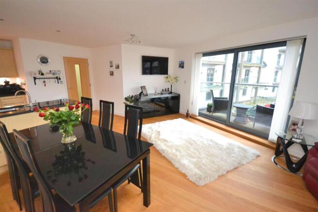 Living Area 3.JPG