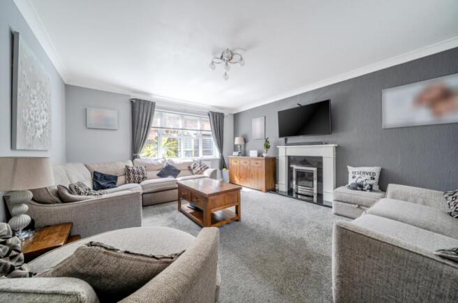 1440895-18-69de96ce7f76a