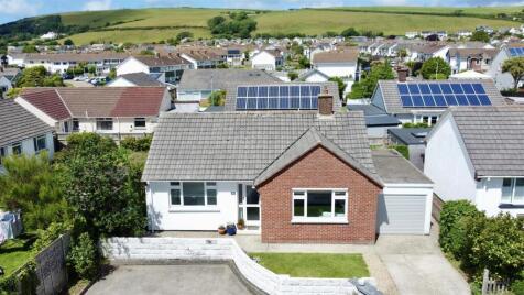 Irving Close, Braunton