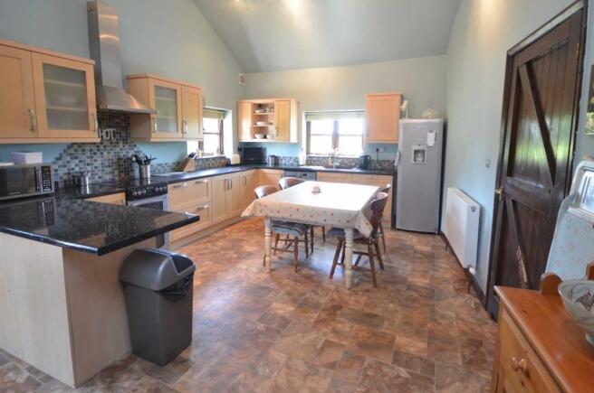 Kitchen breakfast room