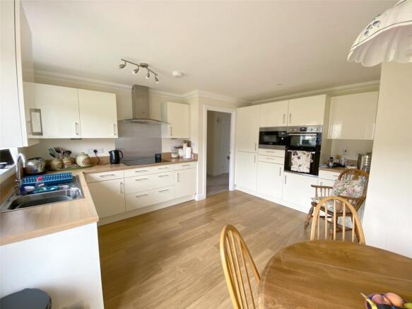 Kitchen/Breakfast Rm