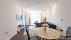 5, 10 Haines House, Charles Clowes Walk, London SW11 7AH
