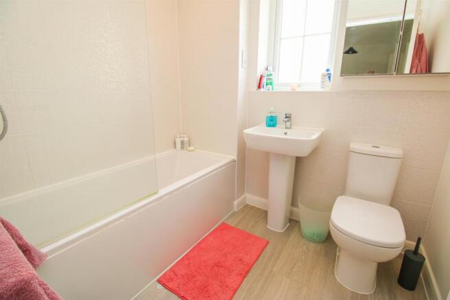 3 bed Detached for sale Image 12