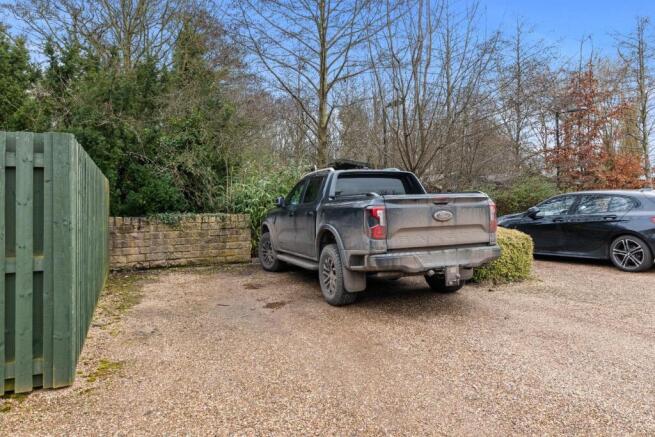 PARKING 01.jpg
