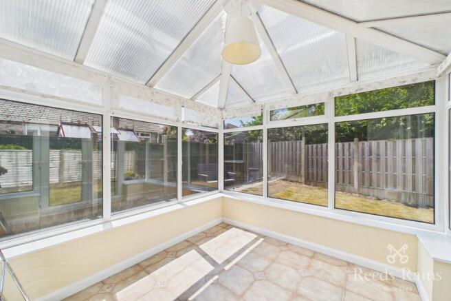 3 bed Bungalow for sale Image 7