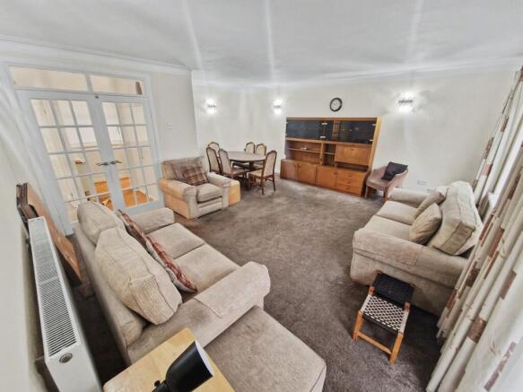 Lounge / Dining Room