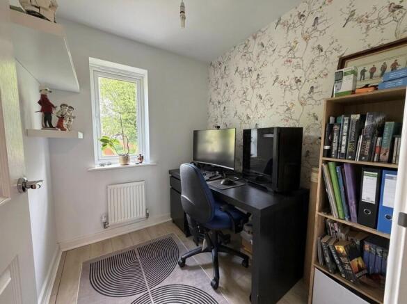 3 bed Semi-Detached for sale Image 12