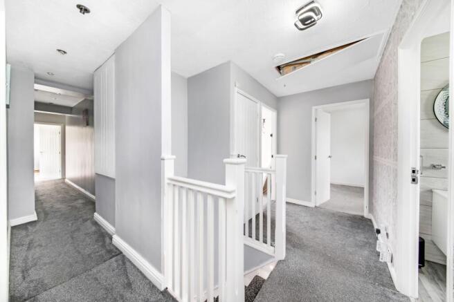 FIRST FLOOR LANDING