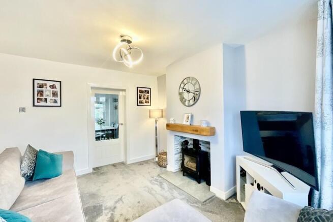 3 bed Semi-Detached for sale Image 5