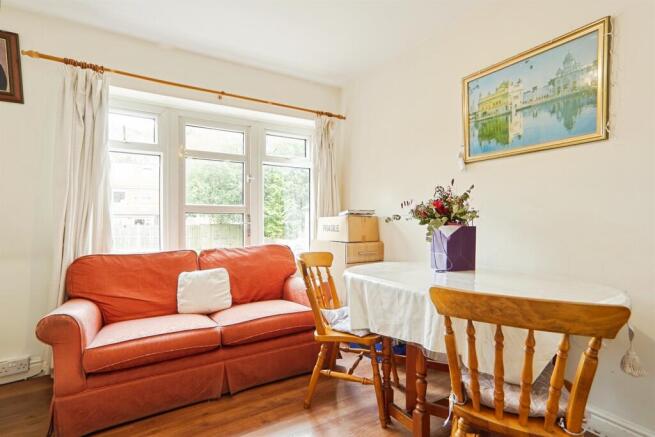 3 bed Semi-Detached for sale Image 6